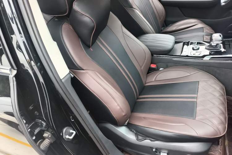 Used Hongqi HS5 2022 Revised Version 2.0T Smart Connect Flagship Edition Right Front Seat