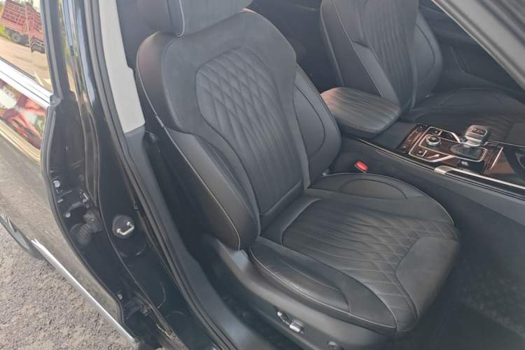 Used Hongqi HS5 2022 Revised Version 2.0T Smart Connect Flagship Edition Right Front Seat