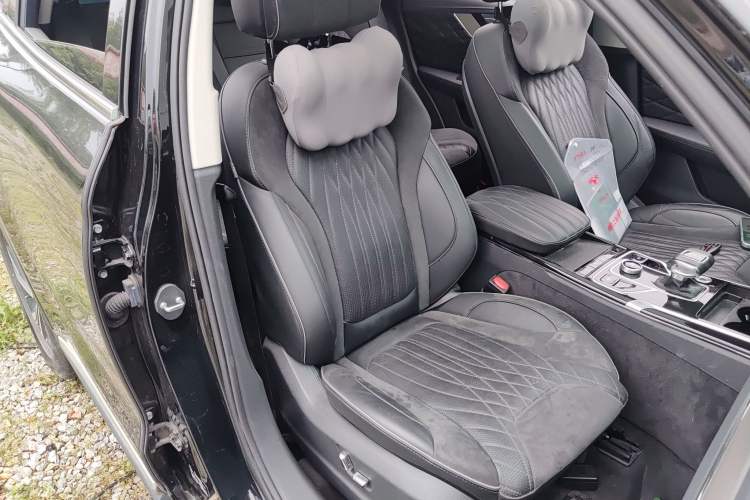 Used Hongqi HS5 2022 Revised Version 2.0T Smart Connect Flagship Edition Right Front Seat