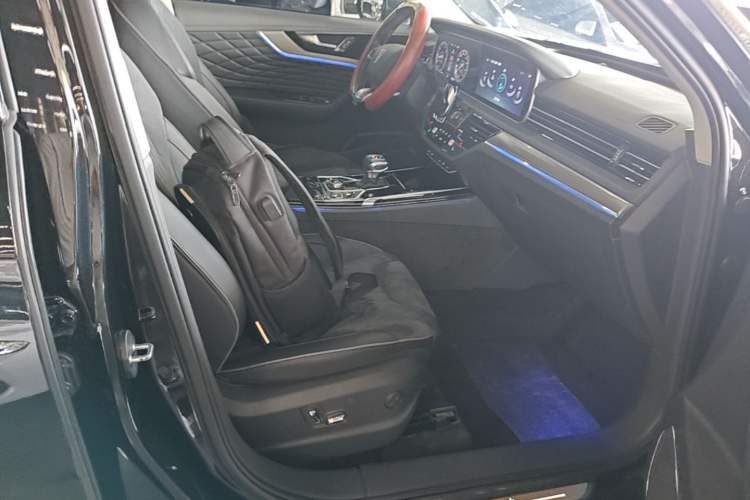 Used Hongqi HS5 2022 Revised Version 2.0T Smart Connect Flagship Edition Right Front Seat