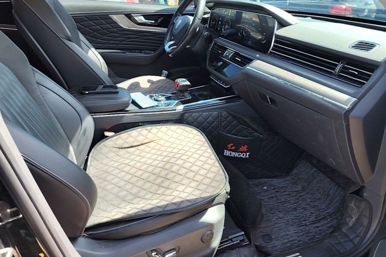 Used Hongqi HS5 2022 2.0T Smart Connect Flagship All-Wheel-Drive Version Right Front Seat