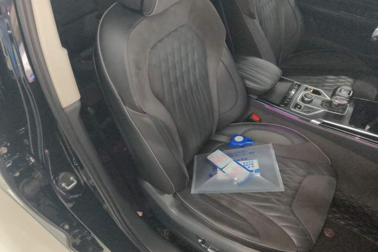 Used Hongqi HS5 2022 Revised Version 2.0T Smart Connect Flagship Edition Right Front Seat