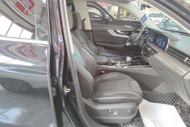 Used Hongqi HS5 2022 Facelifted Version 2.0T Smart Connect Flagship All-Wheel-Drive Edition Right Front Seat