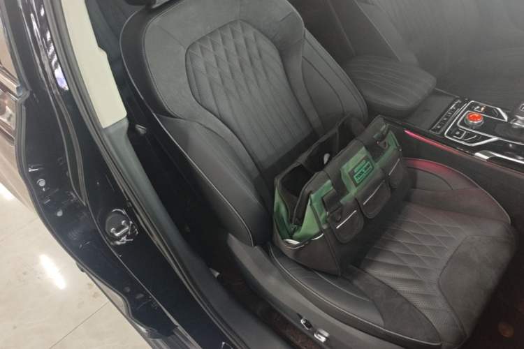 Used Hongqi HS5 2022 2.0T Smart Connect Flagship Edition Right Front Seat