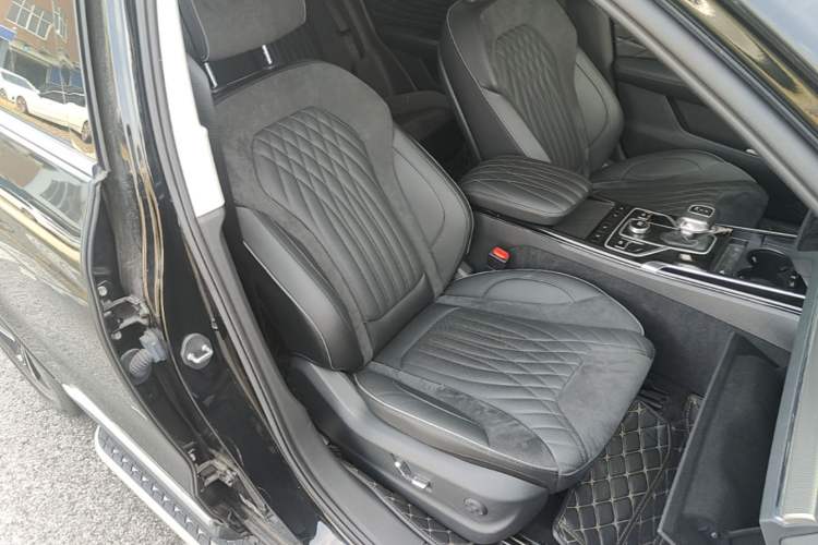 Used Hongqi HS5 2022 Revised Version 2.0T Smart Connect Flagship Edition Right Front Seat
