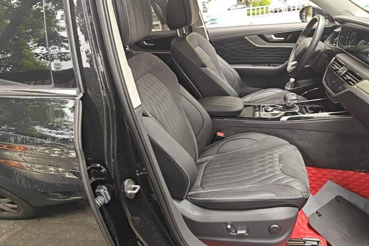 Used Hongqi HS5 2022 Revised Version 2.0T Smart Connect Flagship Edition Right Front Seat