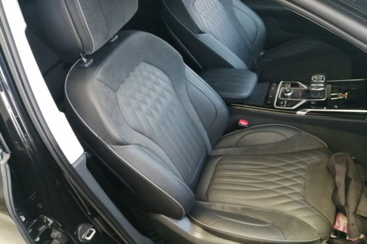 Used Hongqi HS5 2022 Revised Version 2.0T Smart Connect Flagship Edition Right Front Seat
