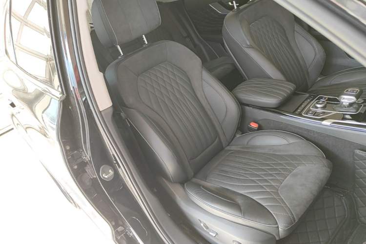 Used Hongqi HS5 2022 Revised Version 2.0T Smart Connect Flagship Edition Right Front Seat