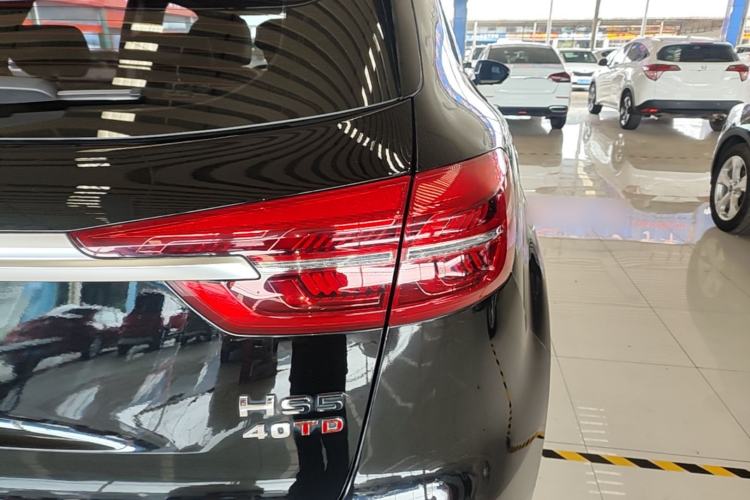 Used Hongqi HS5 2022 Revised Version 2.0T Smart Connect Flagship Edition Right Rear Taillight