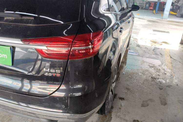 Used Hongqi HS5 2022 Facelifted Version 2.0T Smart Connect Flagship All-Wheel-Drive Edition Right Rear Taillight