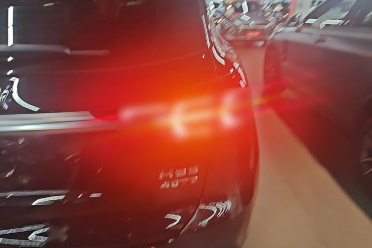 Used Hongqi HS5 2022 Revised Version 2.0T Smart Connect Flagship Edition Right Rear Taillight