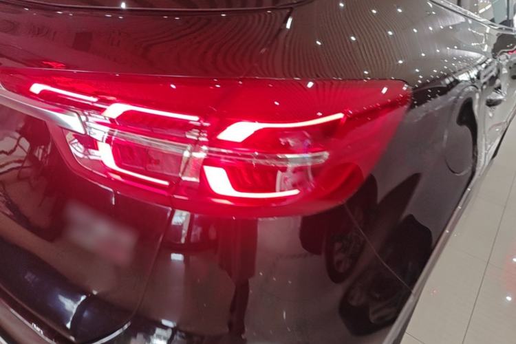 Used Hongqi HS5 2022 Revised Version 2.0T Smart Connect Flagship Edition Right Rear Taillight