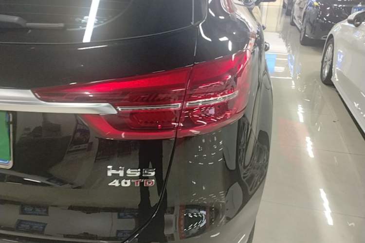 Used Hongqi HS5 2022 Revised Version 2.0T Smart Connect Flagship Edition Right Rear Taillight