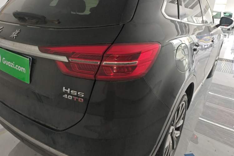 Used Hongqi HS5 2022 Facelifted Version 2.0T Smart Connect Flagship All-Wheel-Drive Edition Right Rear Taillight