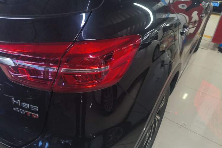 Used Hongqi HS5 2022 Revised Version 2.0T Smart Connect Flagship Edition Right Rear Taillight