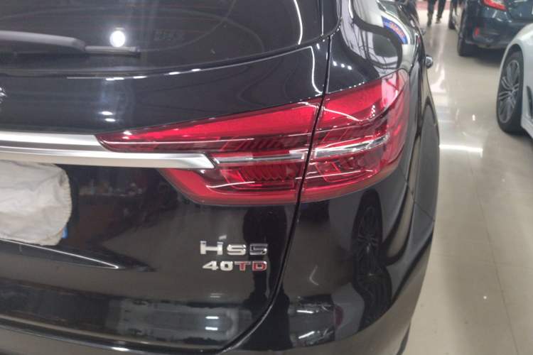 Used Hongqi HS5 2022 Revised Version 2.0T Smart Connect Flagship Edition Right Rear Taillight