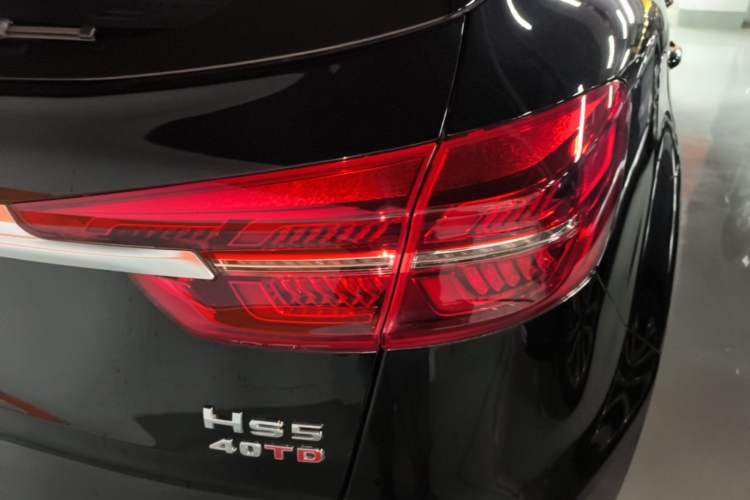 Used Hongqi HS5 2022 Revised Version 2.0T Smart Connect Flagship Edition Right Rear Taillight