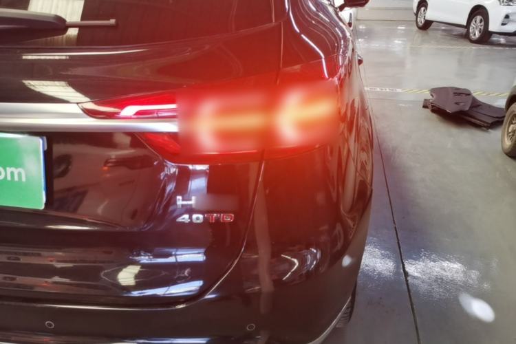 Used Hongqi HS5 2022 2.0T Smart Connect Flagship All-Wheel-Drive Version Right Rear Taillight