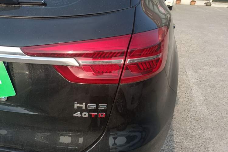 Used Hongqi HS5 2022 Revised Version 2.0T Smart Connect Flagship Edition Right Rear Taillight