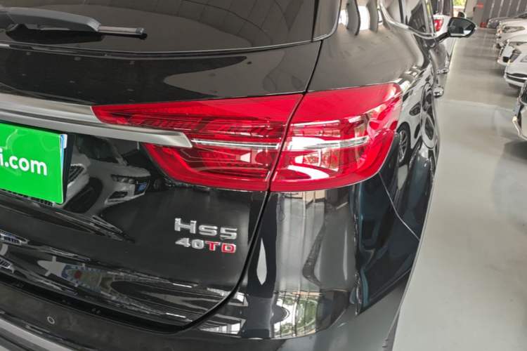 Used Hongqi HS5 2022 Facelifted Version 2.0T Smart Connect Flagship All-Wheel-Drive Edition Right Rear Taillight