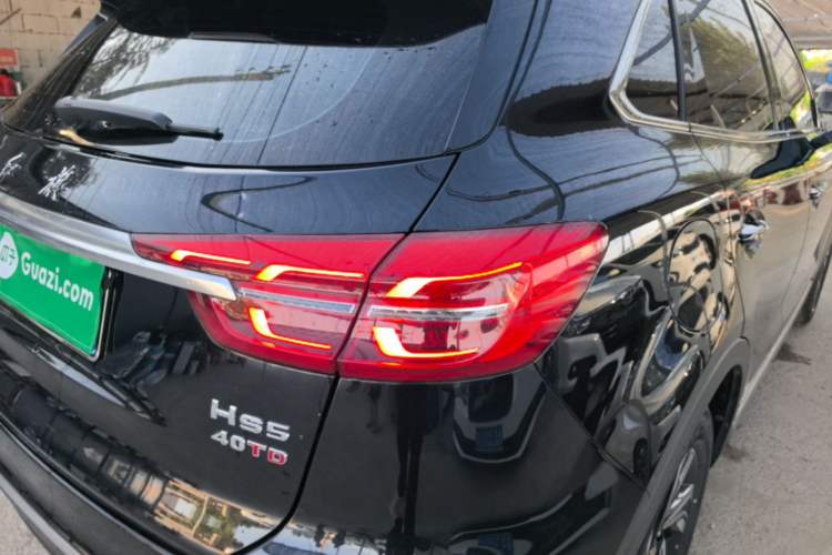 Used Hongqi HS5 2022 Revised Version 2.0T Smart Connect Flagship Edition Right Rear Taillight