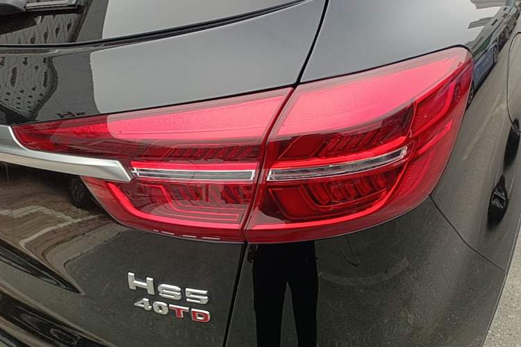 Used Hongqi HS5 2022 2.0T Smart Connect Flagship Edition Right Rear Taillight