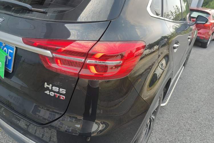 Used Hongqi HS5 2022 Revised Version 2.0T Smart Connect Flagship Edition Right Rear Taillight
