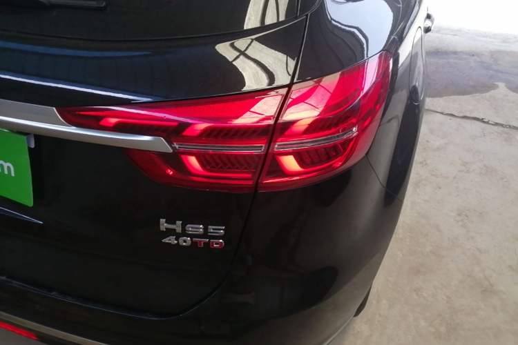 Used Hongqi HS5 2022 Revised Version 2.0T Smart Connect Flagship Edition Right Rear Taillight