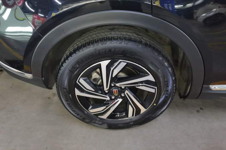Used Hongqi HS5 2022 Revised Version 2.0T Smart Connect Flagship Edition Right Rear Wheel Hub