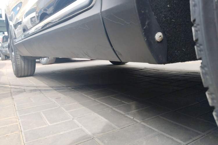 Used Hongqi HS5 2022 2.0T Smart Connect Flagship Edition Right Side Sill