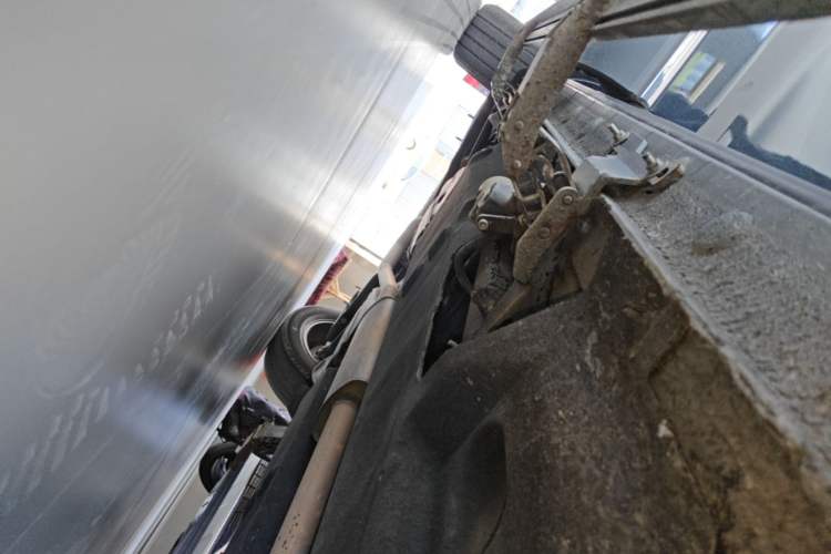 Used Hongqi HS5 2022 Revised Version 2.0T Smart Connect Flagship Edition Right Side Sill