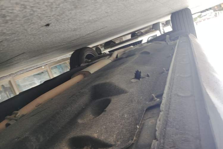 Used Hongqi HS5 2022 Revised Version 2.0T Smart Connect Flagship Edition Right Side Sill