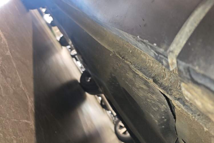 Used Hongqi HS5 2022 Revised Version 2.0T Smart Connect Flagship Edition Right Side Sill