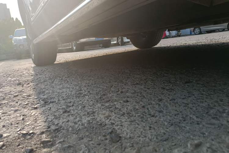 Used Hongqi HS5 2022 Revised Version 2.0T Smart Connect Flagship Edition Right Side Sill