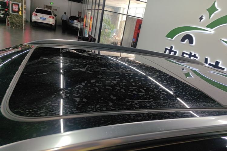 Used Hongqi HS5 2022 Revised Version 2.0T Smart Connect Flagship Edition Roof
