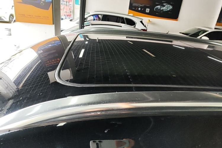 Used Hongqi HS5 2022 Revised Version 2.0T Smart Connect Flagship Edition Roof