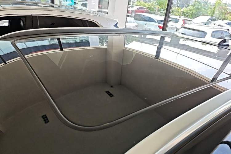 Used Hongqi HS5 2022 Revised Version 2.0T Smart Connect Flagship Edition Roof