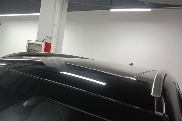 Used Hongqi HS5 2022 Facelifted Version 2.0T Smart Connect Flagship All-Wheel-Drive Edition Roof