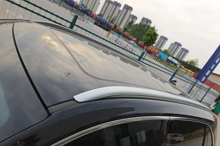 Used Hongqi HS5 2022 Revised Version 2.0T Smart Connect Flagship Edition Roof