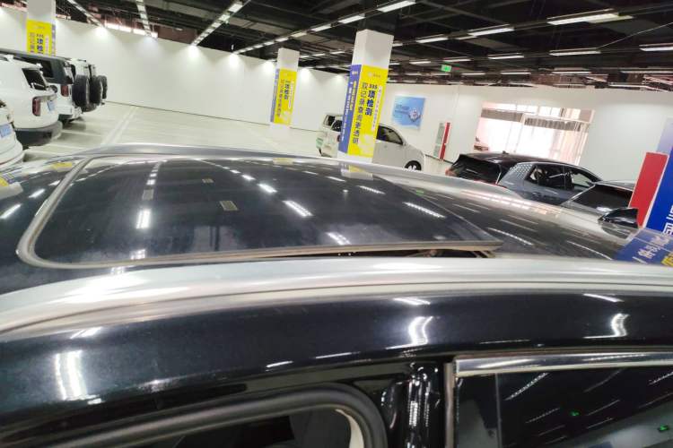 Used Hongqi HS5 2022 Revised Version 2.0T Smart Connect Flagship Edition Roof
