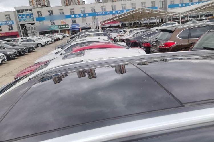 Used Hongqi HS5 2022 Revised Version 2.0T Smart Connect Flagship Edition Roof