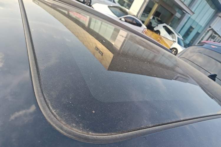 Used Hongqi HS5 2022 Facelifted Version 2.0T Smart Connect Flagship All-Wheel-Drive Edition Roof