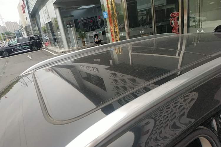 Used Hongqi HS5 2022 Revised Version 2.0T Smart Connect Flagship Edition Roof