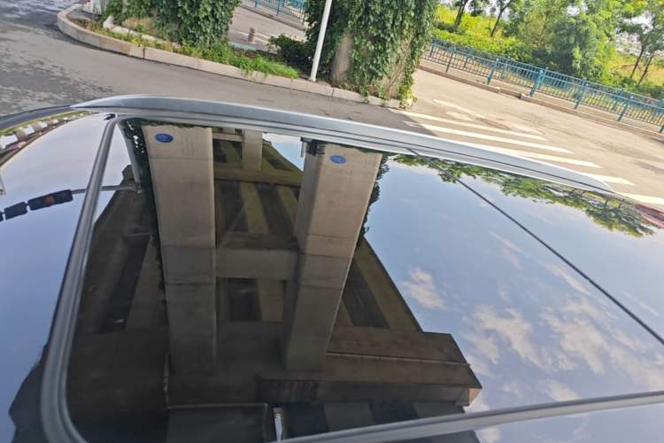 Used Hongqi HS5 2022 Revised Version 2.0T Smart Connect Flagship Edition Roof