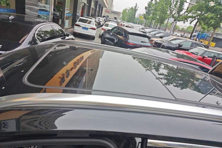 Used Hongqi HS5 2022 Revised Version 2.0T Smart Connect Flagship Edition Roof