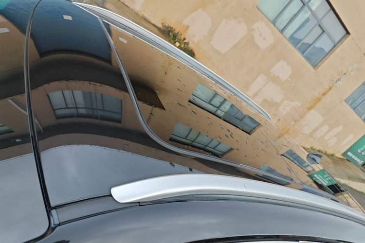 Used Hongqi HS5 2022 Facelifted Version 2.0T Smart Connect Flagship All-Wheel-Drive Edition Roof