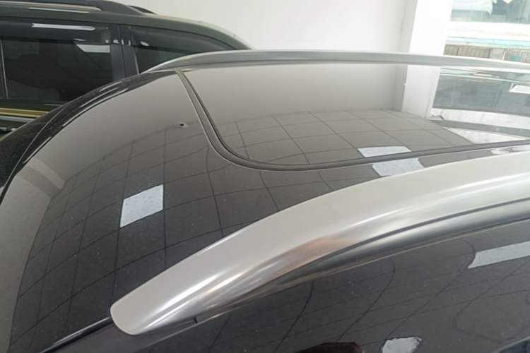 Used Hongqi HS5 2022 Revised Version 2.0T Smart Connect Flagship Edition Roof