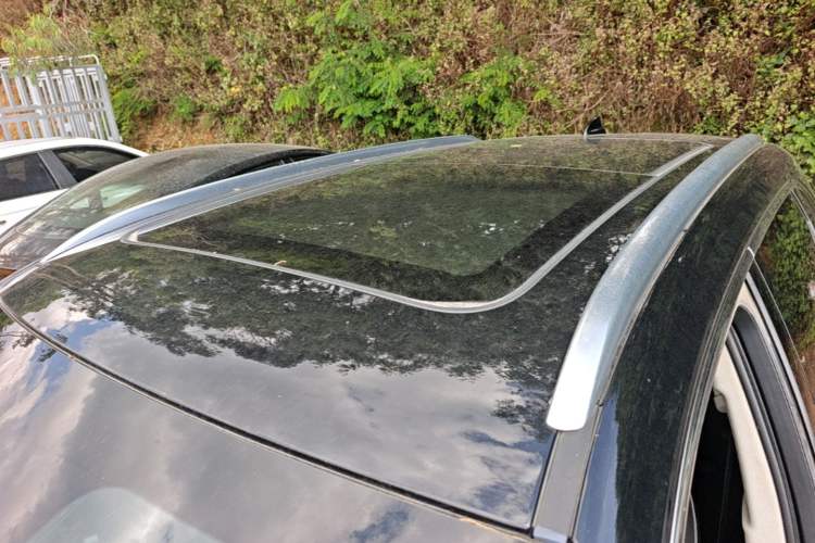 Used Hongqi HS5 2022 Facelifted Version 2.0T Smart Connect Flagship All-Wheel-Drive Edition Roof