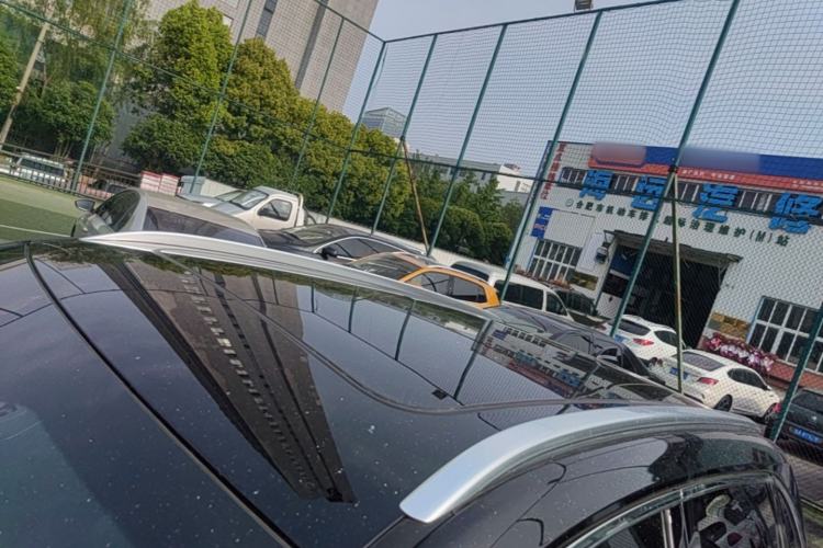 Used Hongqi HS5 2022 Facelifted Version 2.0T Smart Connect Flagship All-Wheel-Drive Edition Roof