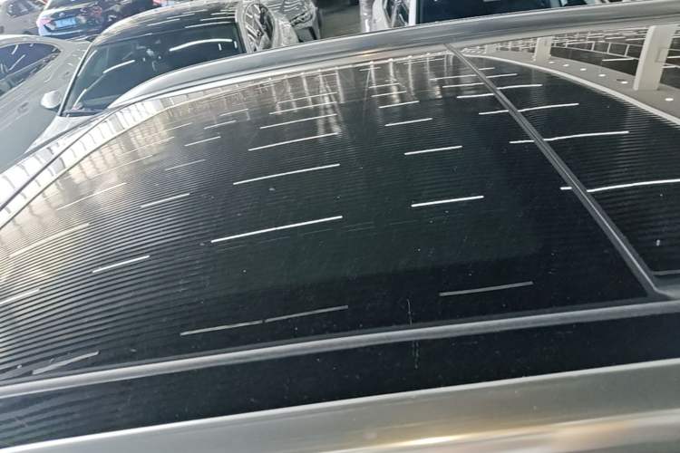 Used Hongqi HS5 2022 Revised Version 2.0T Smart Connect Flagship Edition Roof